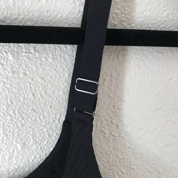 Victoria’s Secret sport black ribbed bodysuit size Small - Picture 6 of 7